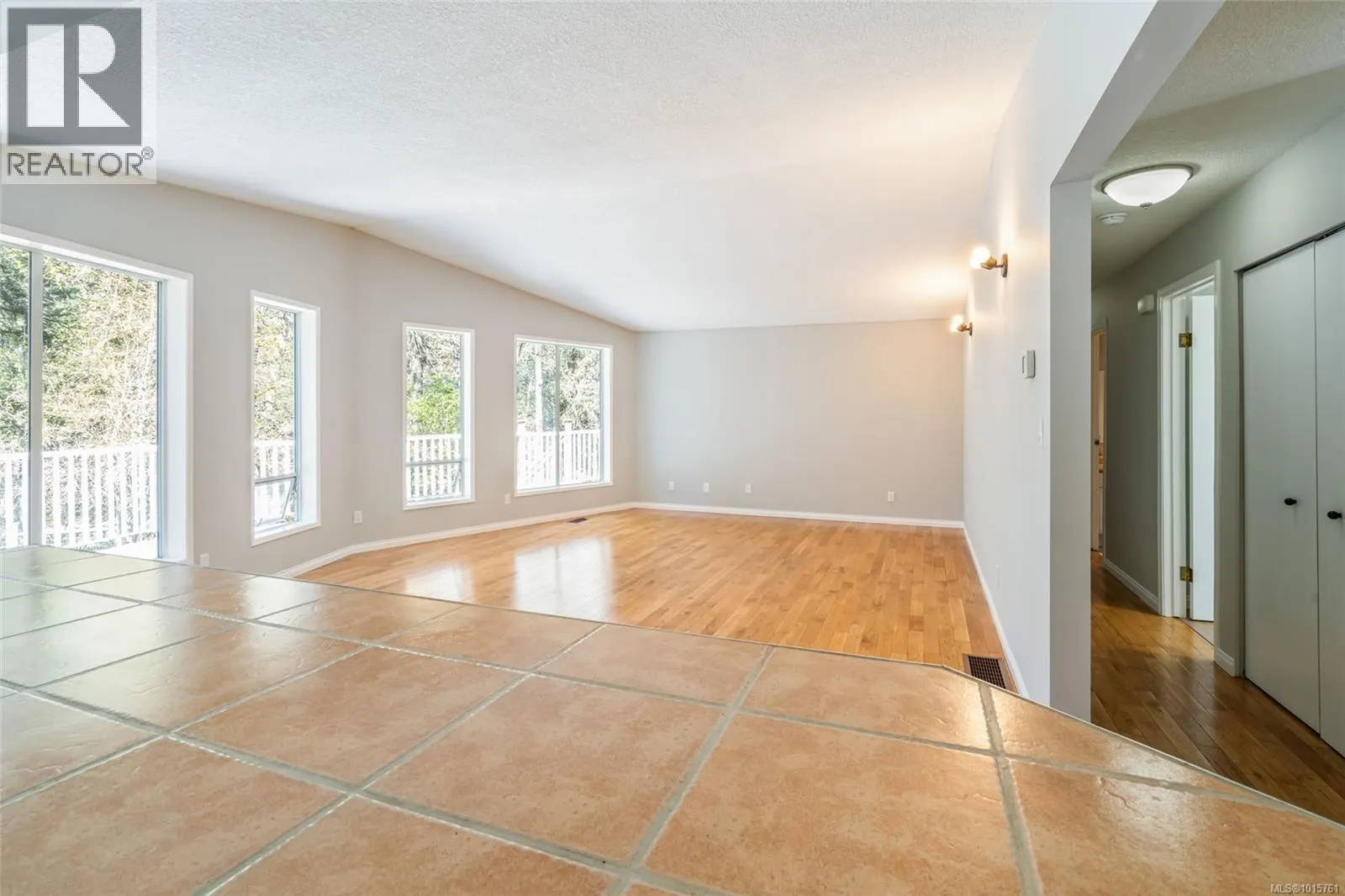 1121 Harewood Mines Rd