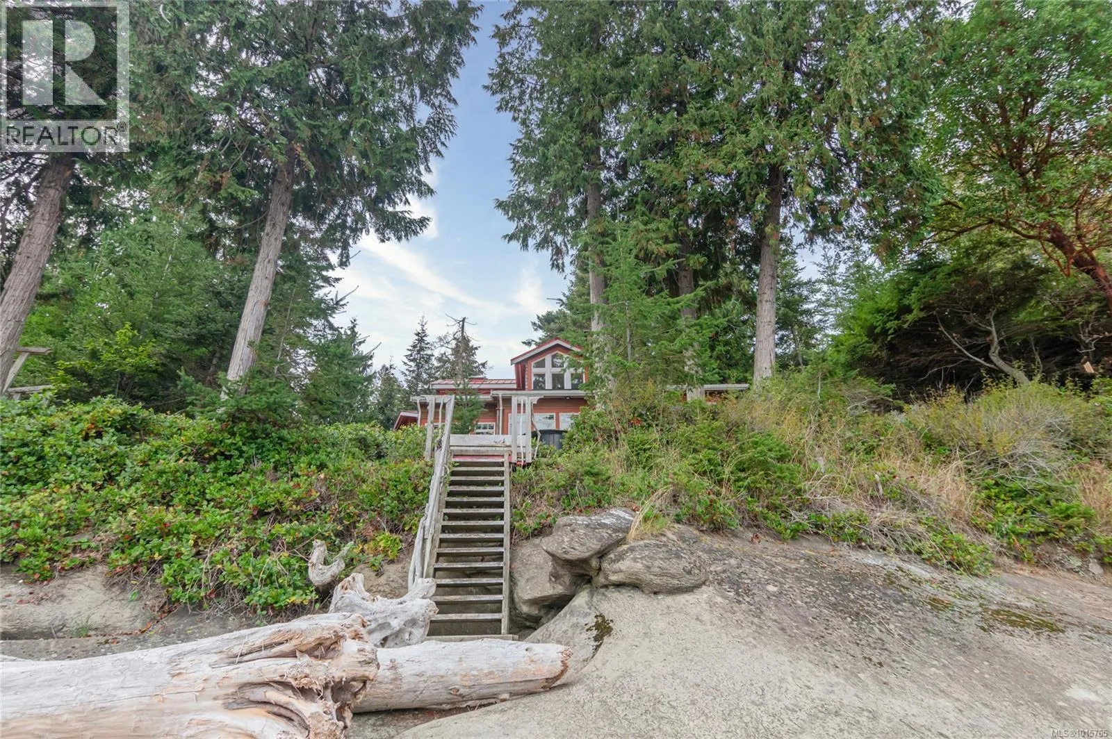 105 Island Park Dr