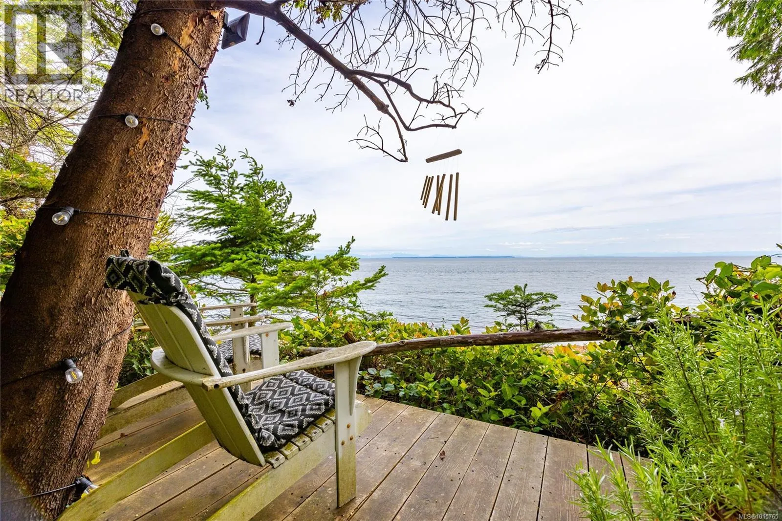 105 Island Park Dr