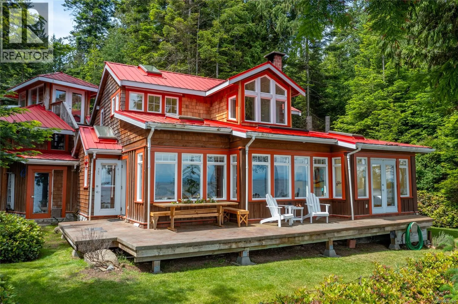 105 Island Park Dr