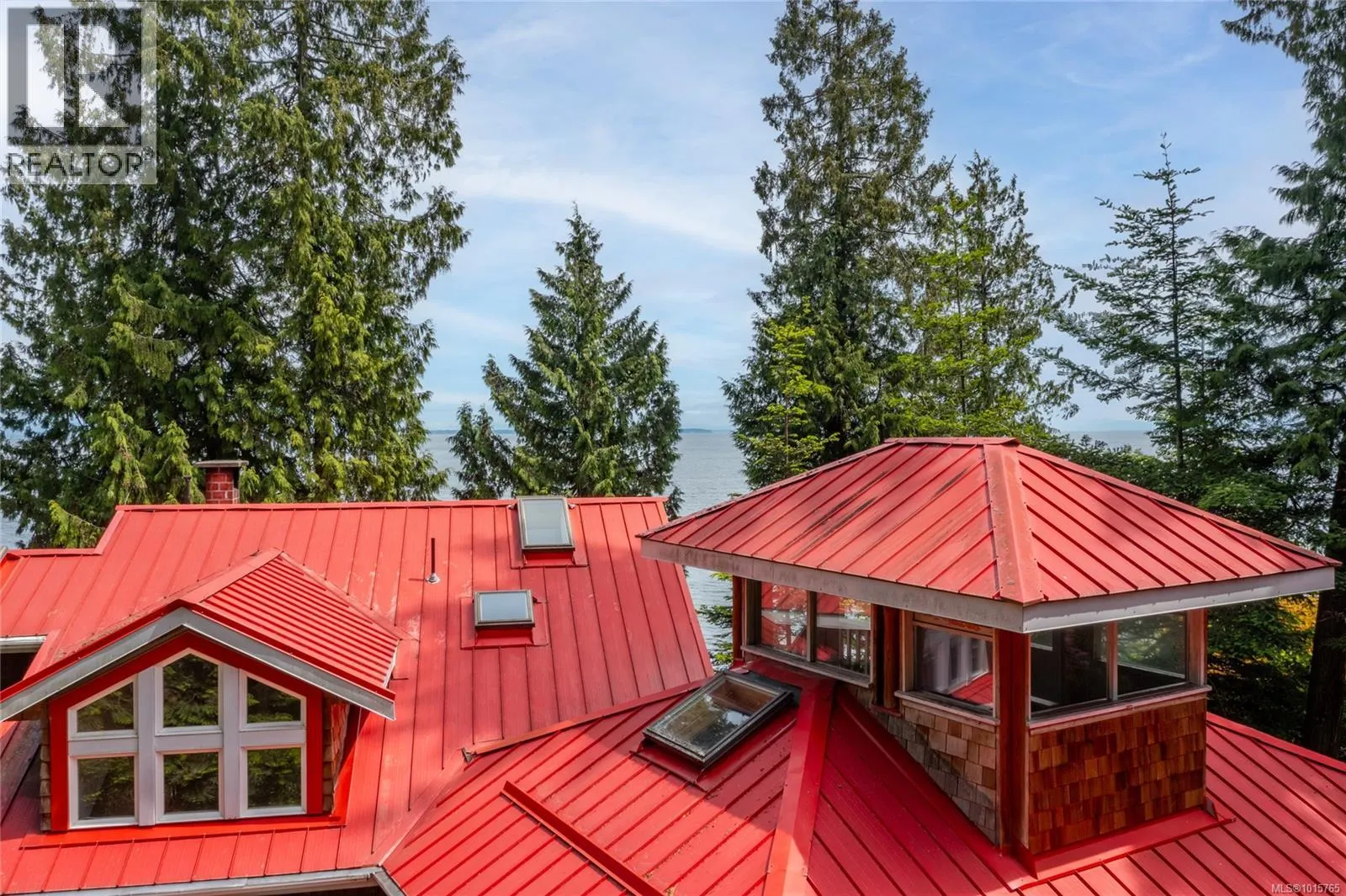 105 Island Park Dr