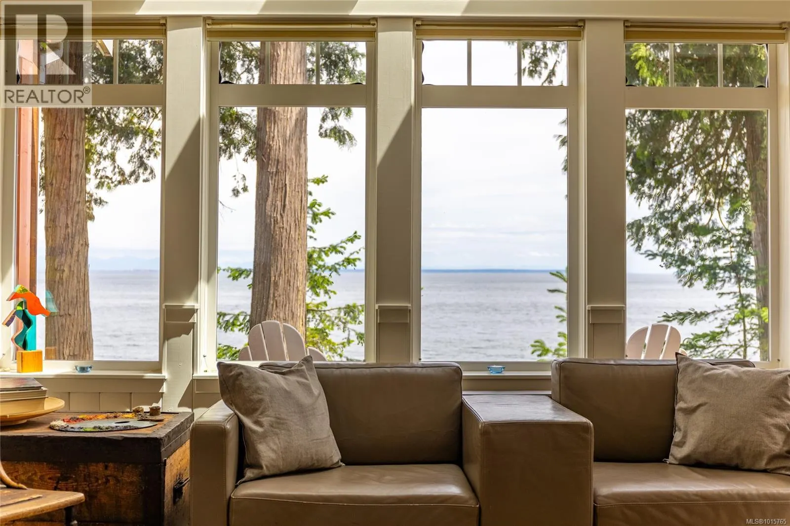 105 Island Park Dr