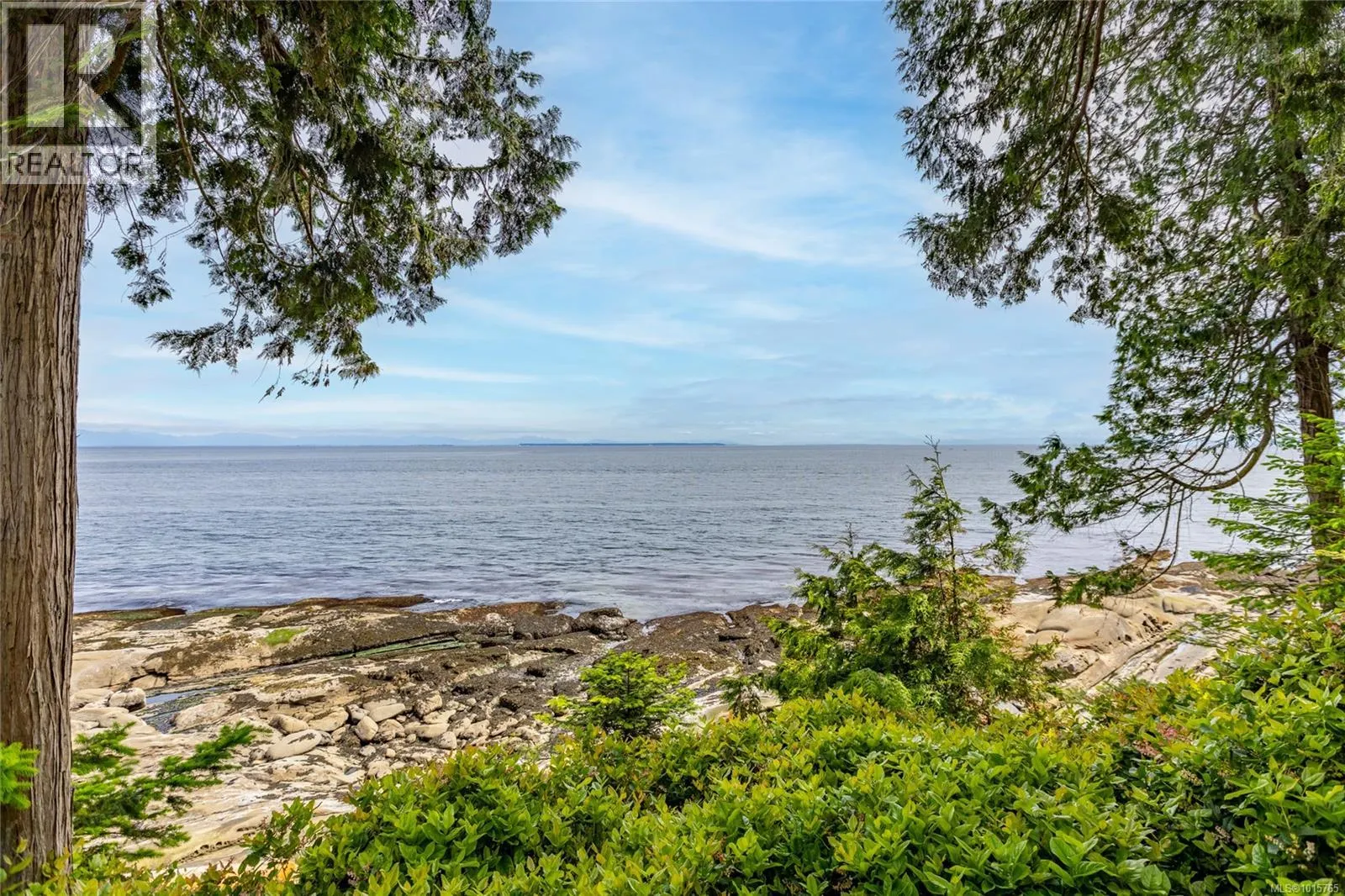 105 Island Park Dr