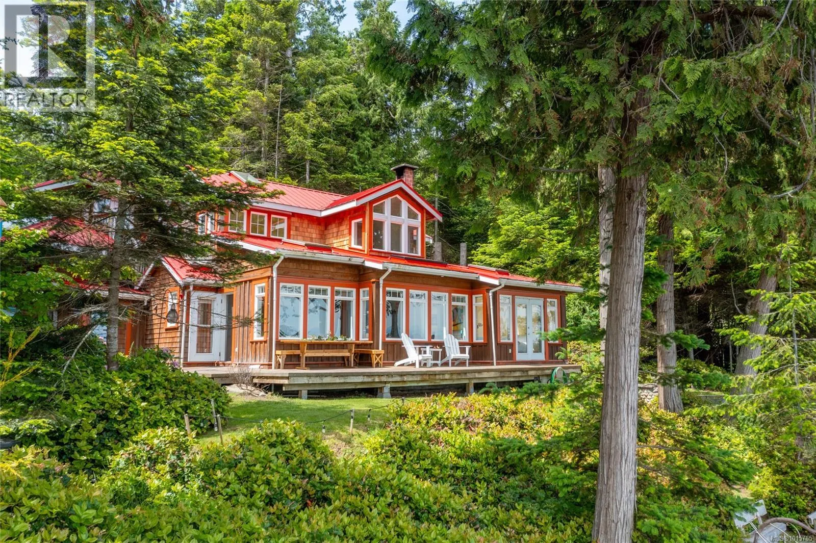 105 Island Park Dr