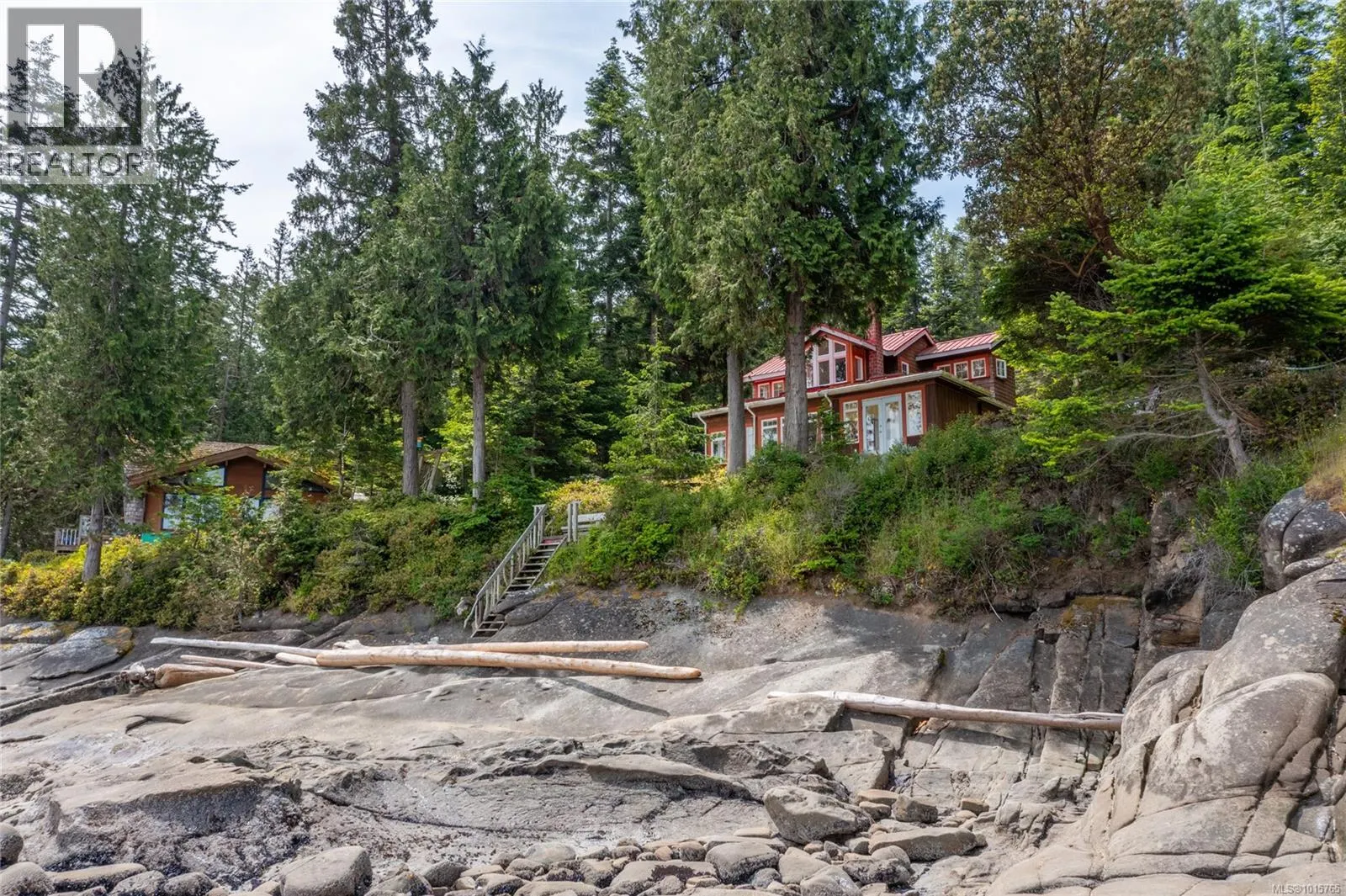105 Island Park Dr