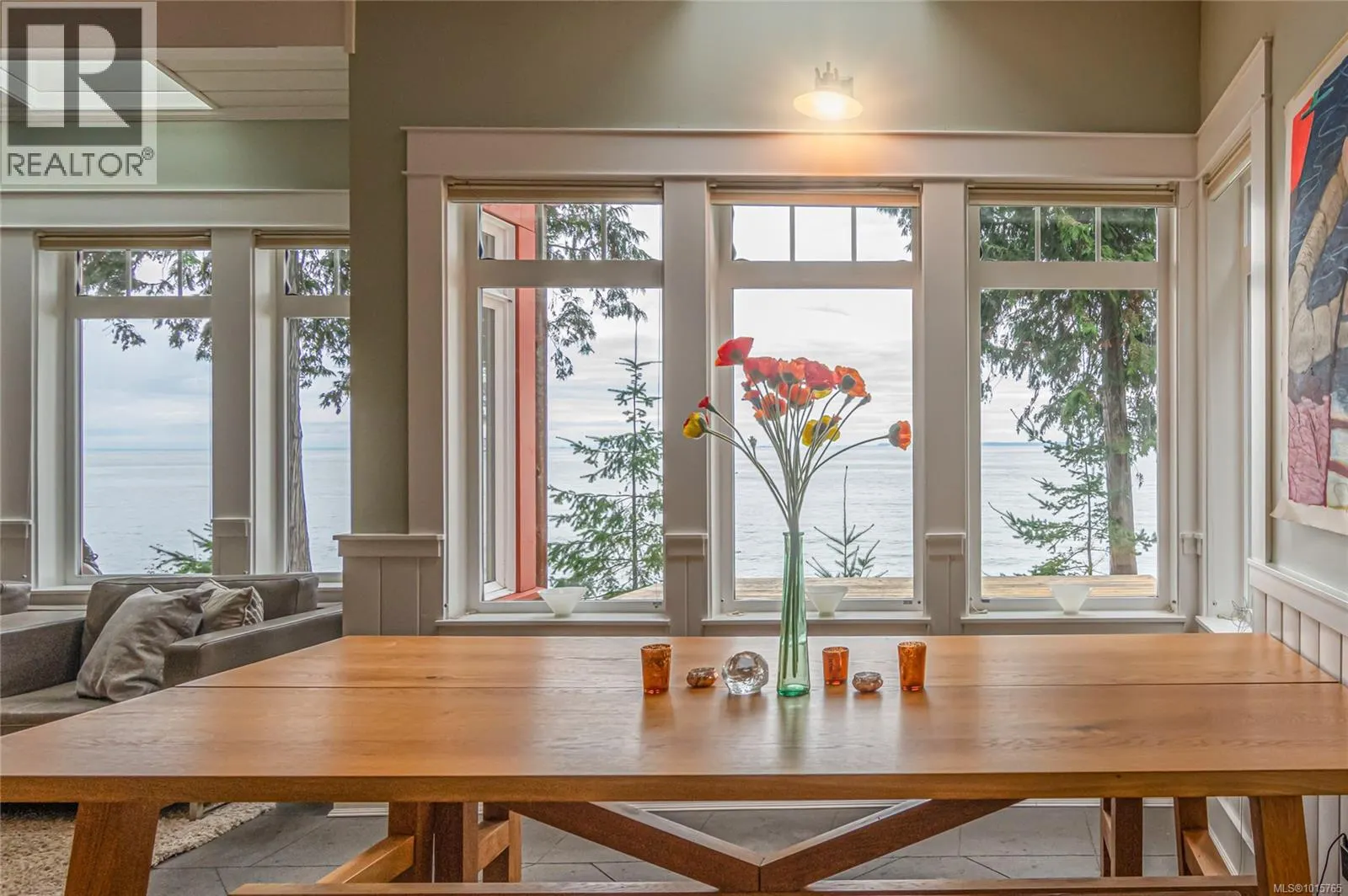 105 Island Park Dr