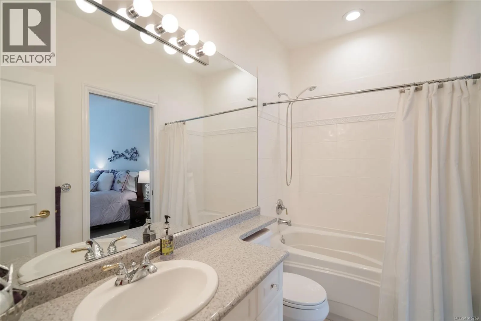 1255 Gabriola Dr