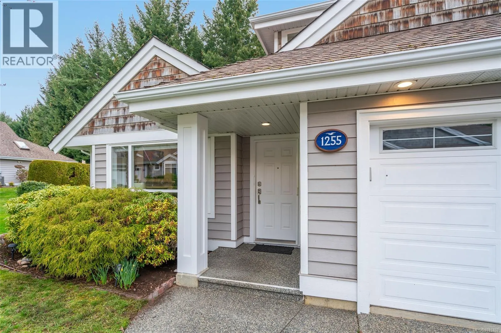 1255 Gabriola Dr