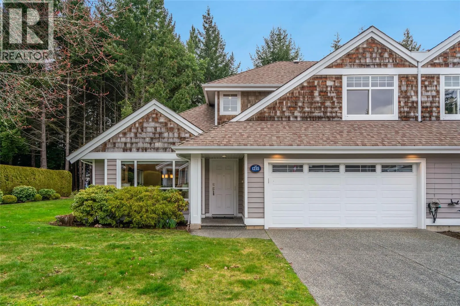 1255 Gabriola Dr