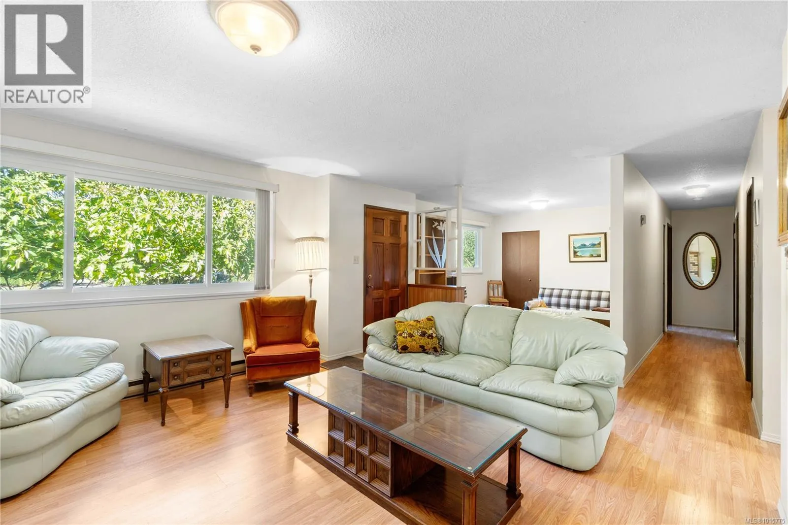 1402 Sunrise Dr