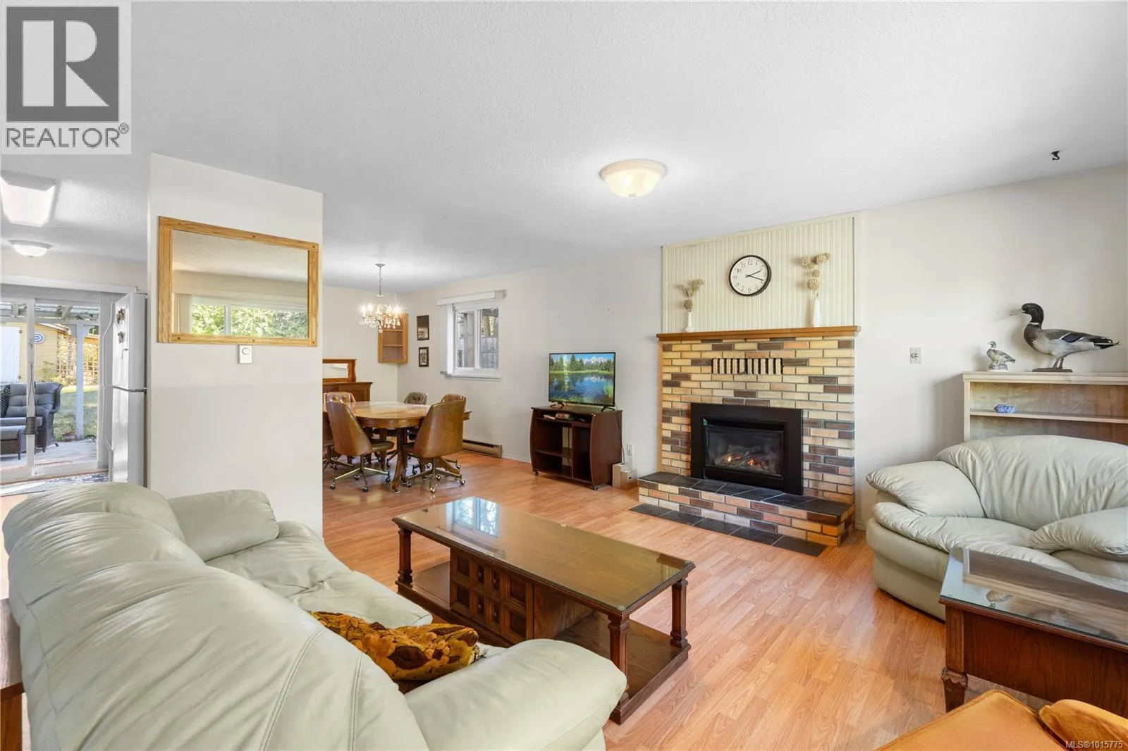1402 Sunrise Dr