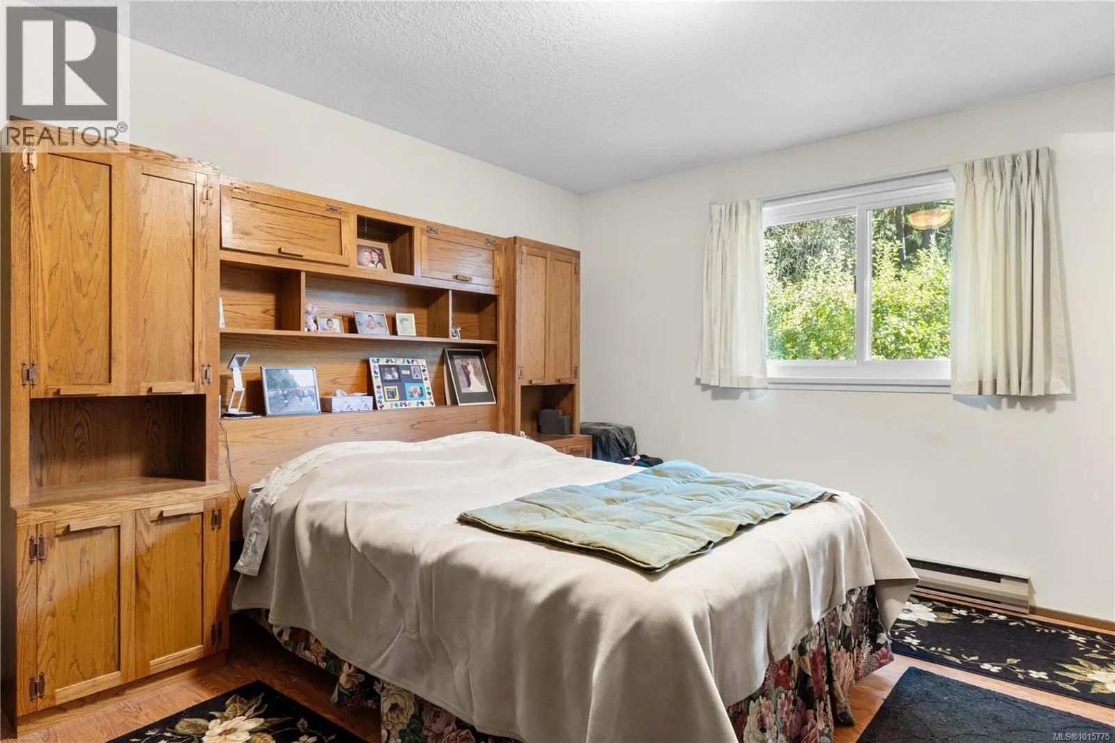 1402 Sunrise Dr