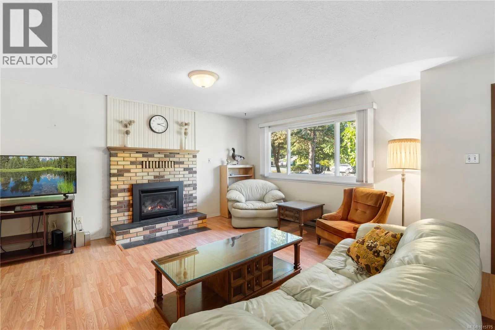1402 Sunrise Dr
