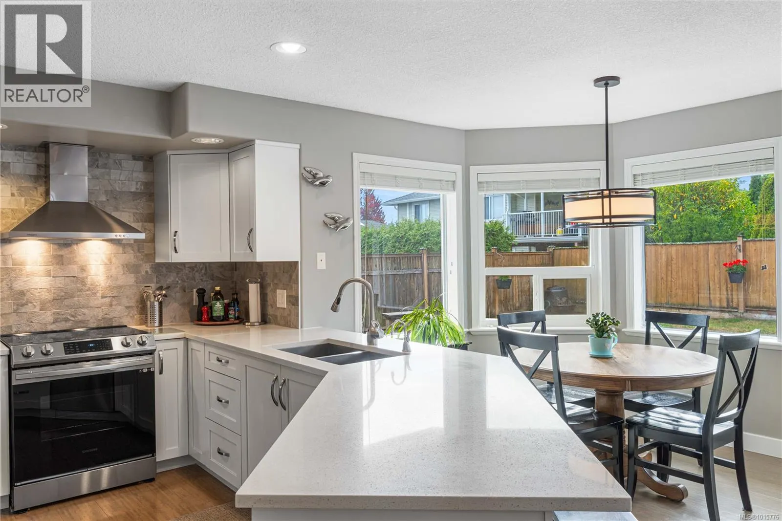 6123 Janelle Pl
