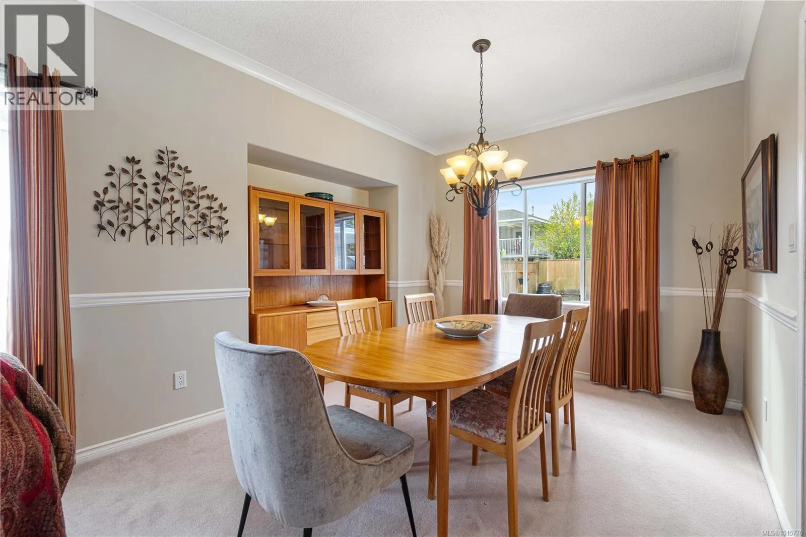 6123 Janelle Pl