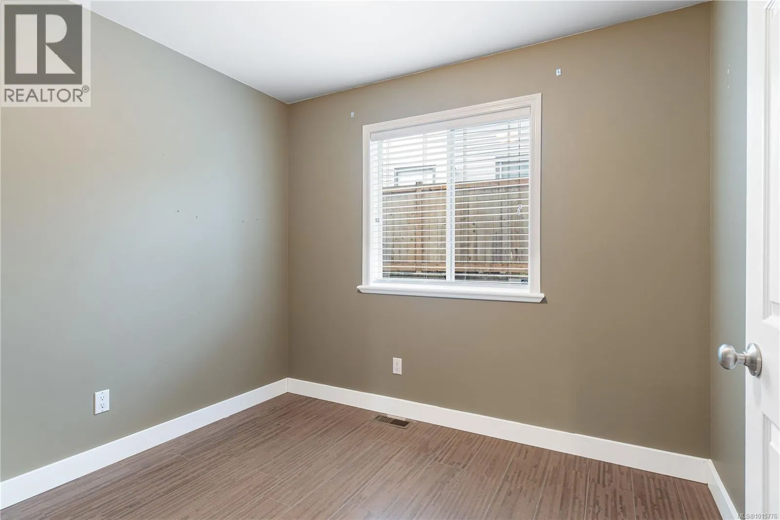 6123 Janelle Pl