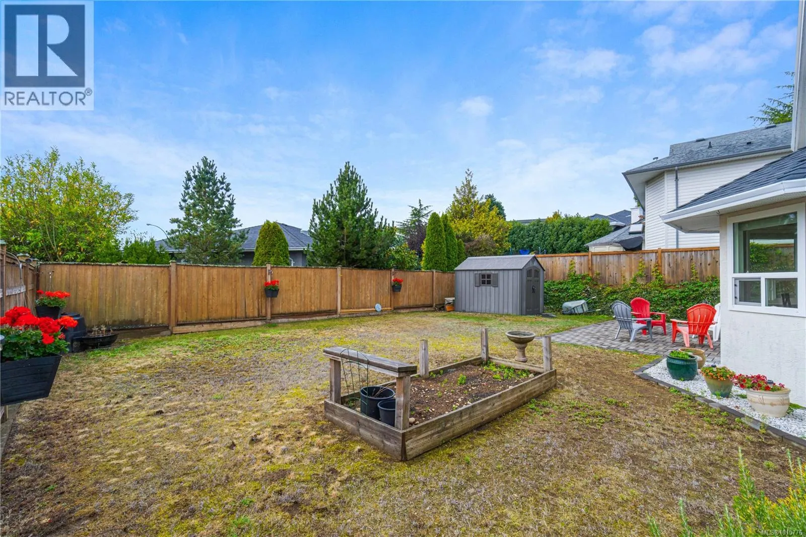 6123 Janelle Pl