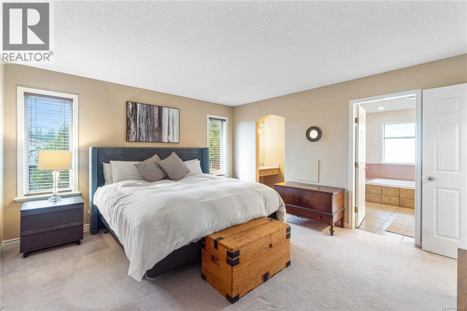 6123 Janelle Pl