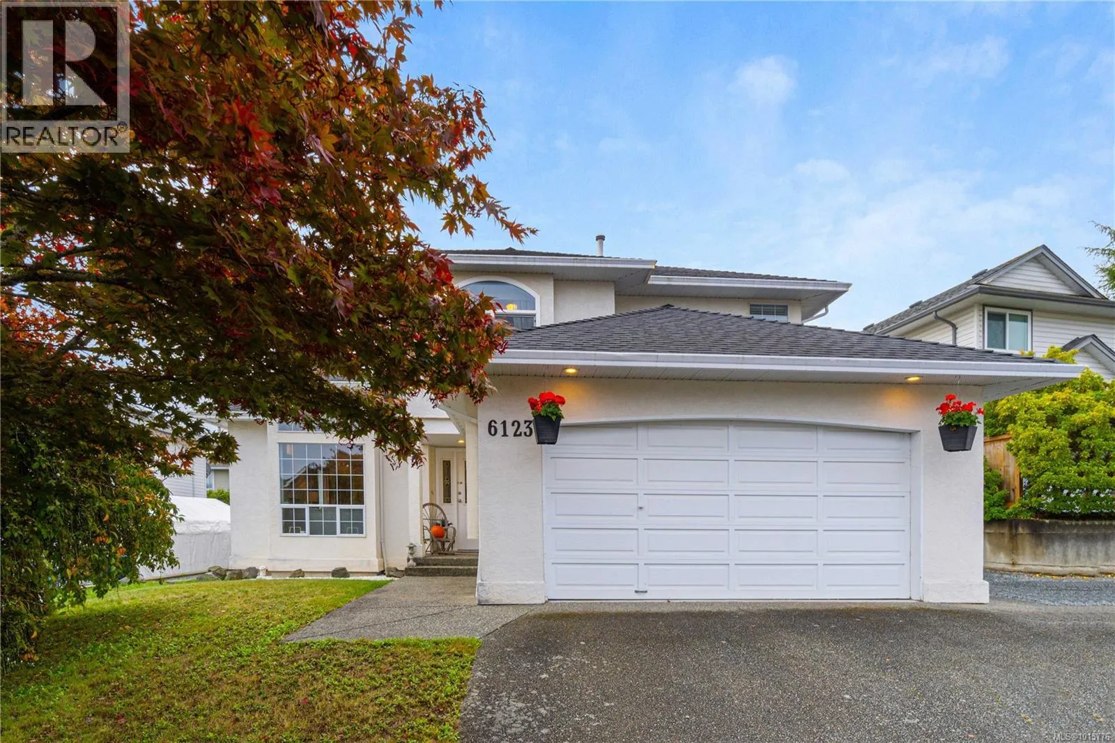 6123 Janelle Pl