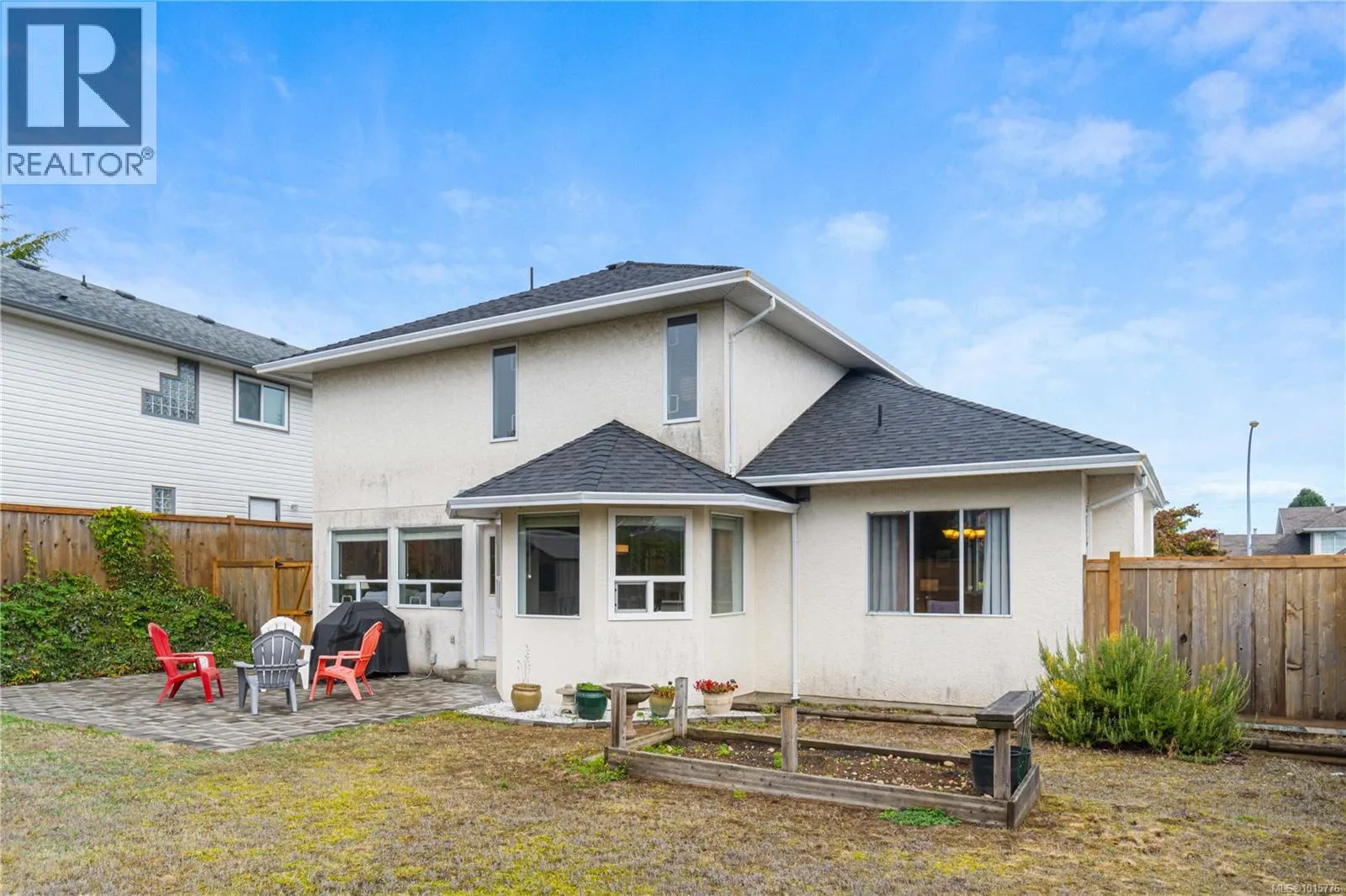 6123 Janelle Pl