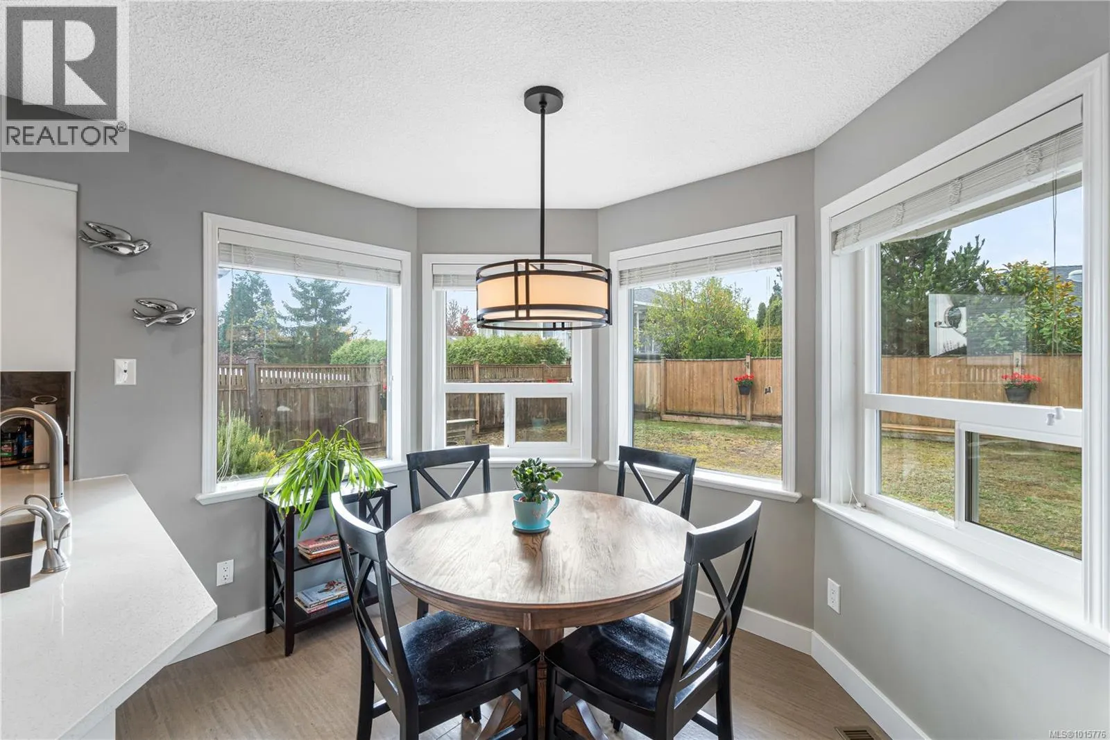6123 Janelle Pl