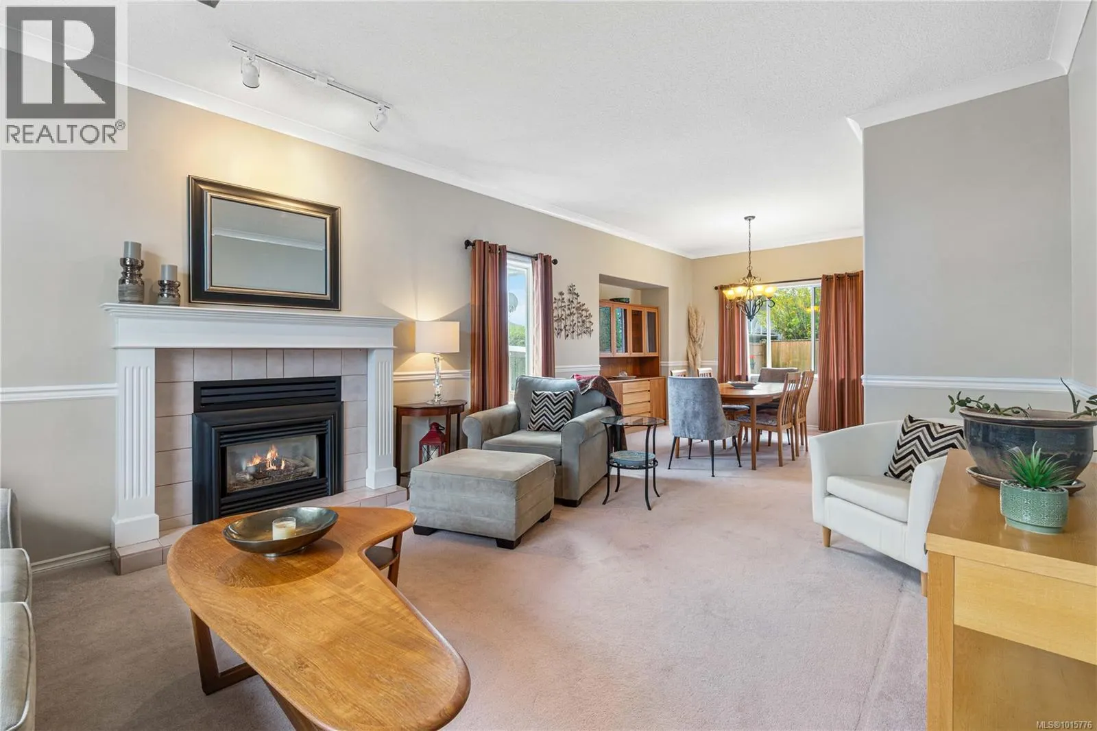 6123 Janelle Pl