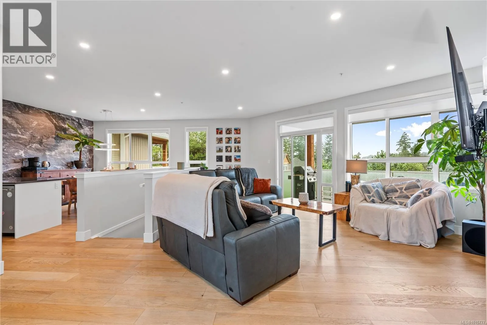 3316 Fireweed Way
