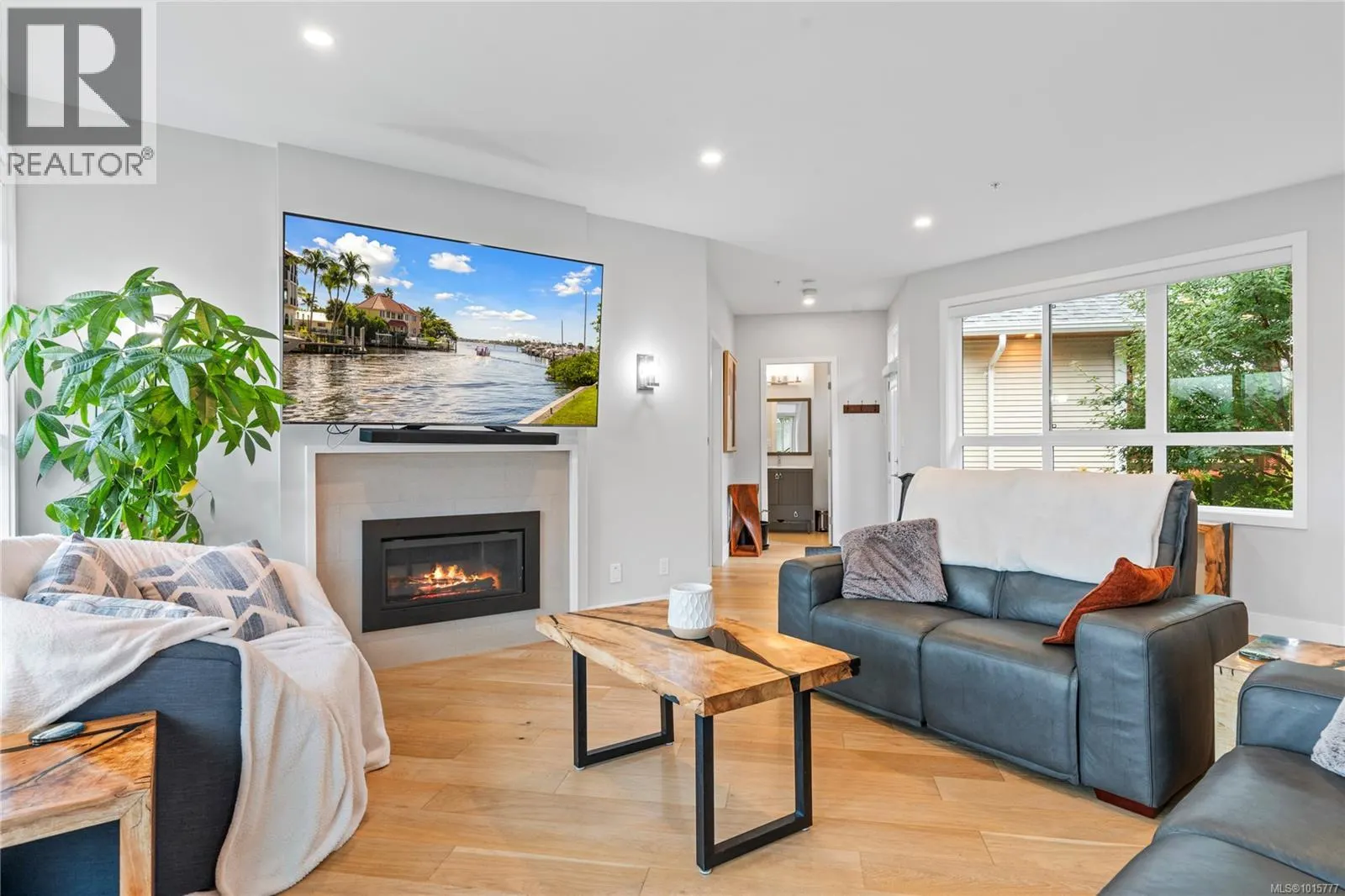3316 Fireweed Way