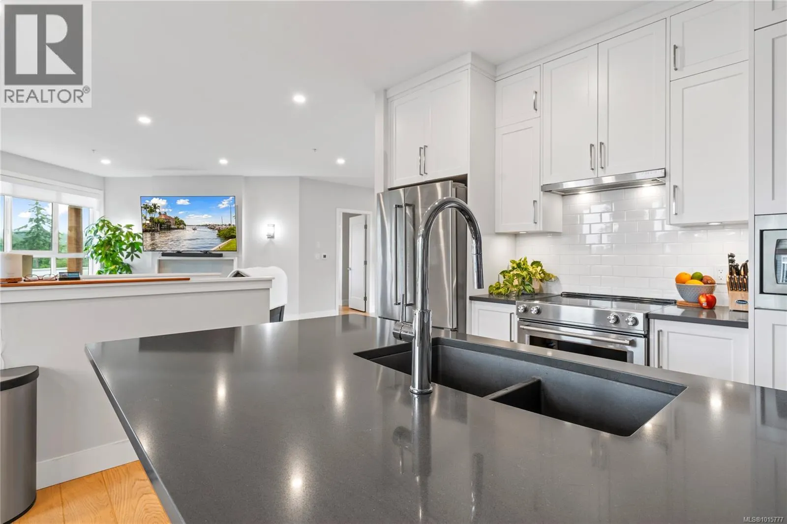 3316 Fireweed Way