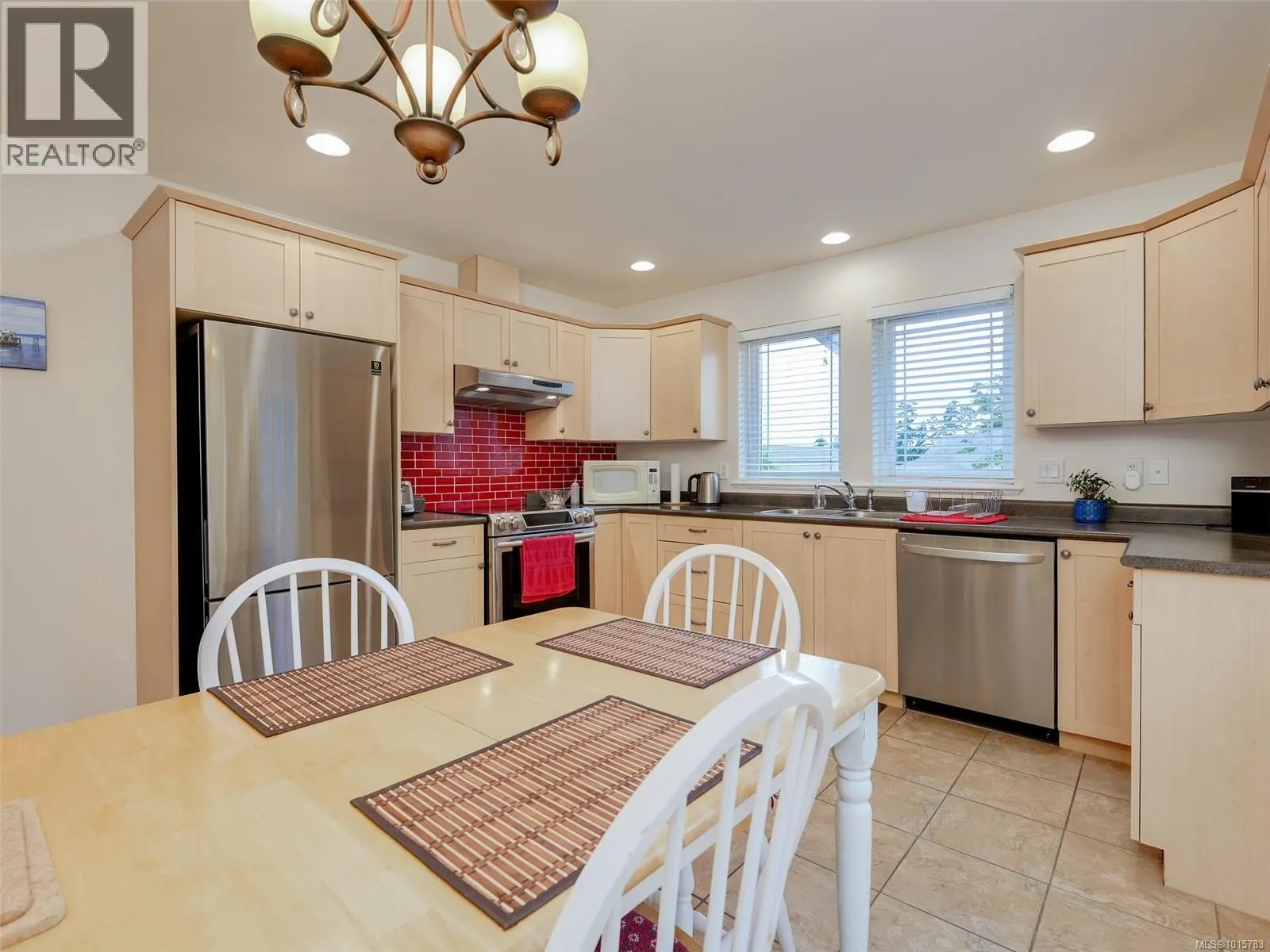 4040 Blackberry Lane