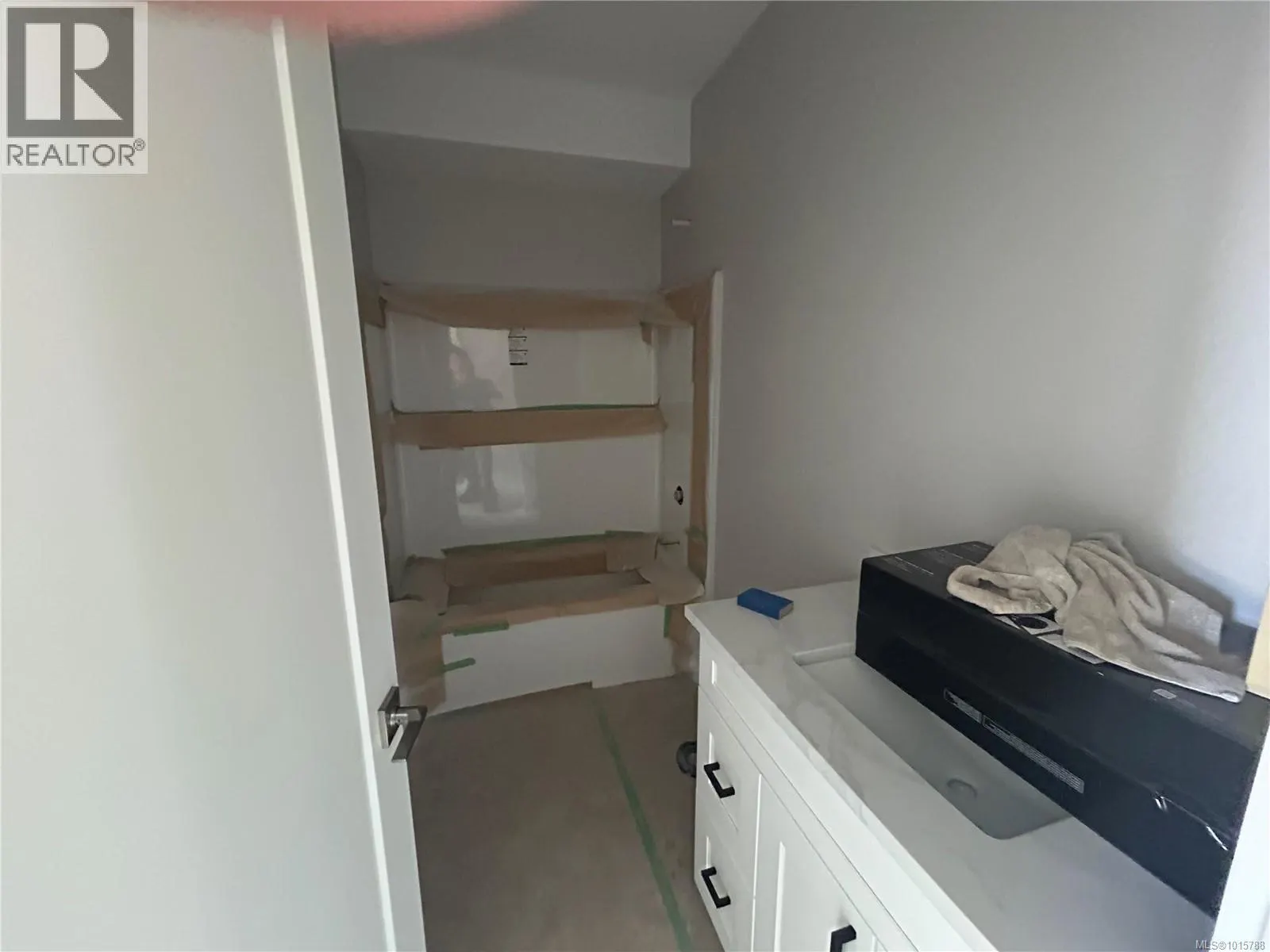 2576 Nickson Way