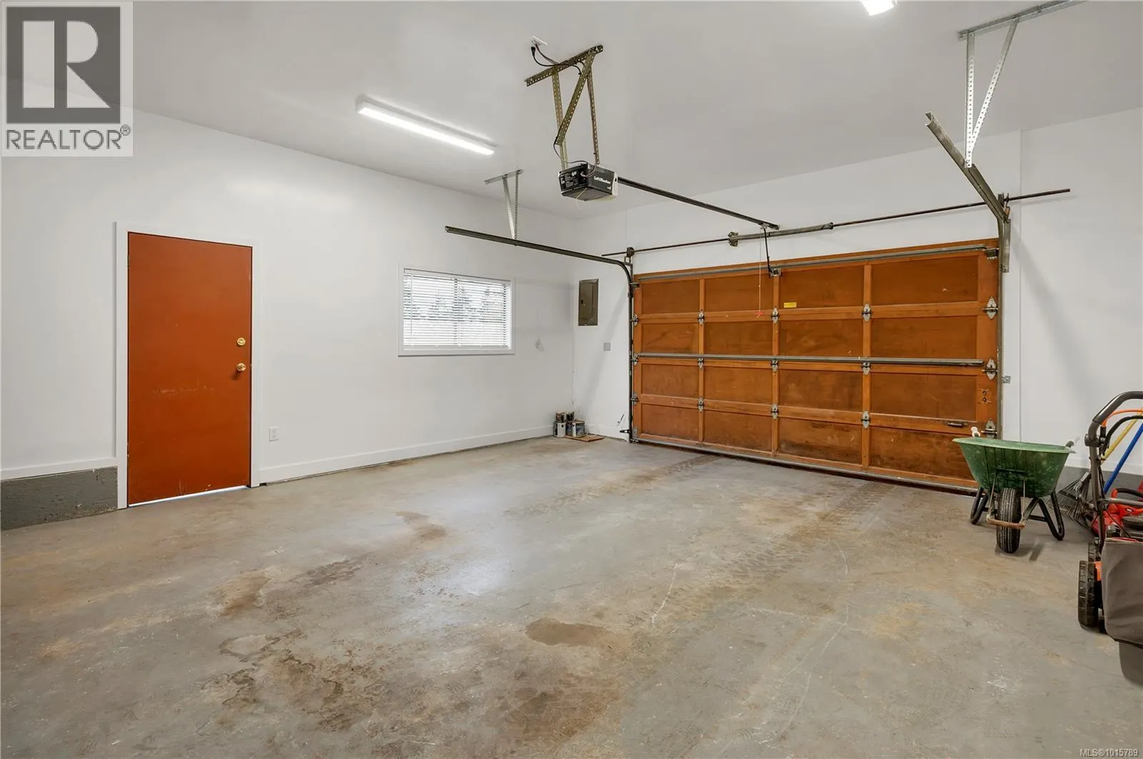 1437 STAG Rd