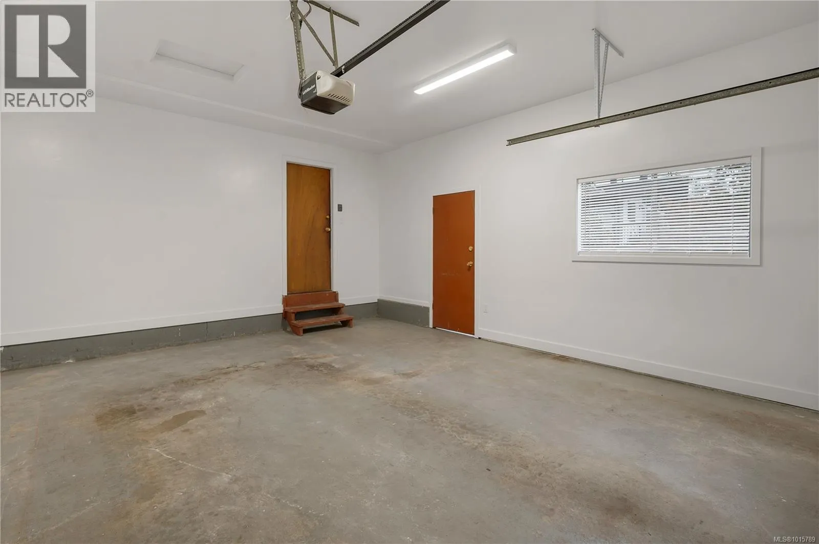 1437 STAG Rd