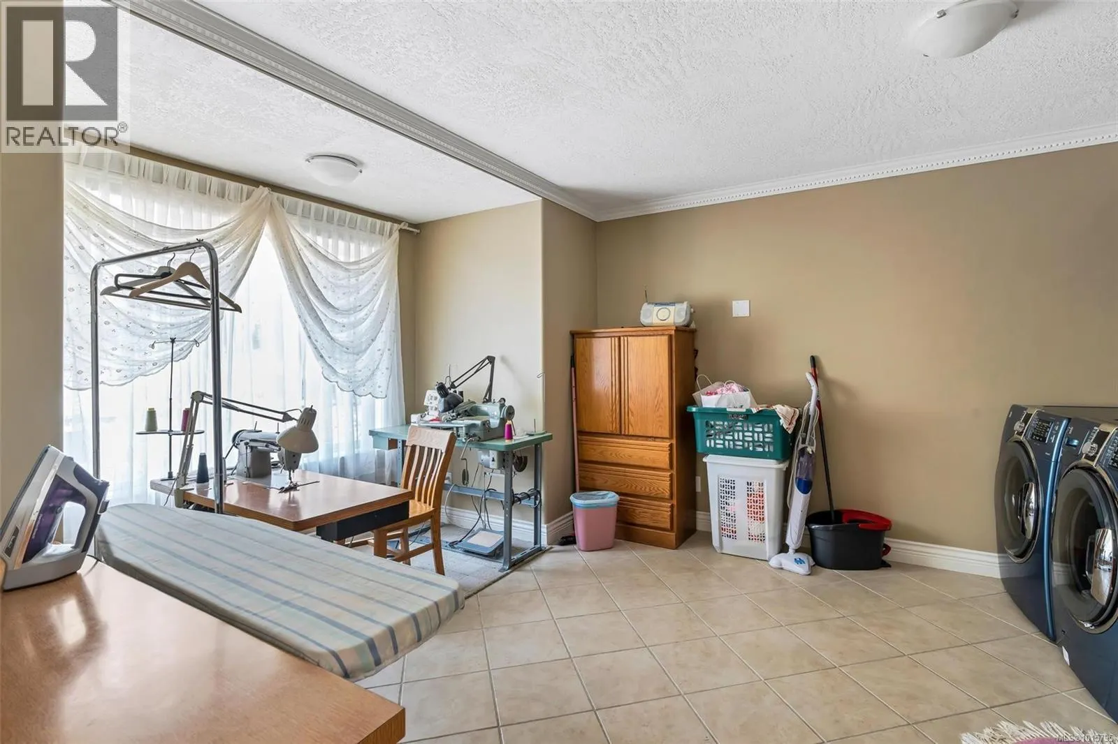 5549 Alderley Rd