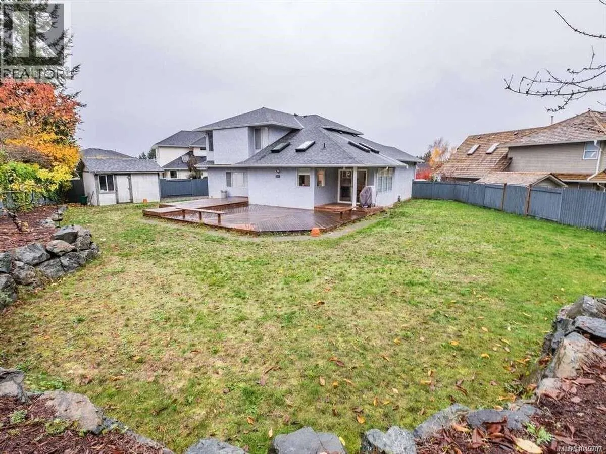 5826 Cutter Pl
