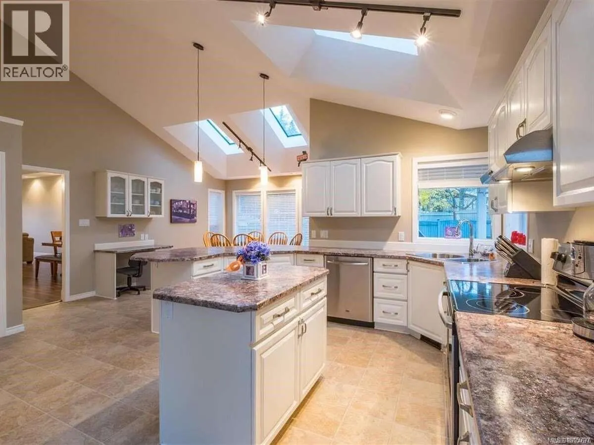 5826 Cutter Pl