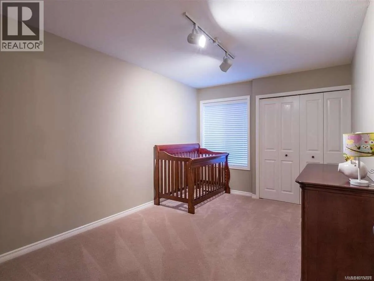 5826 Cutter Pl