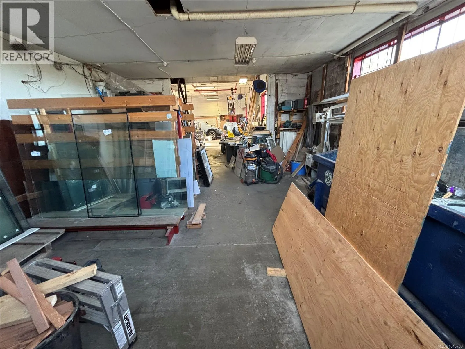 4350 10th Ave