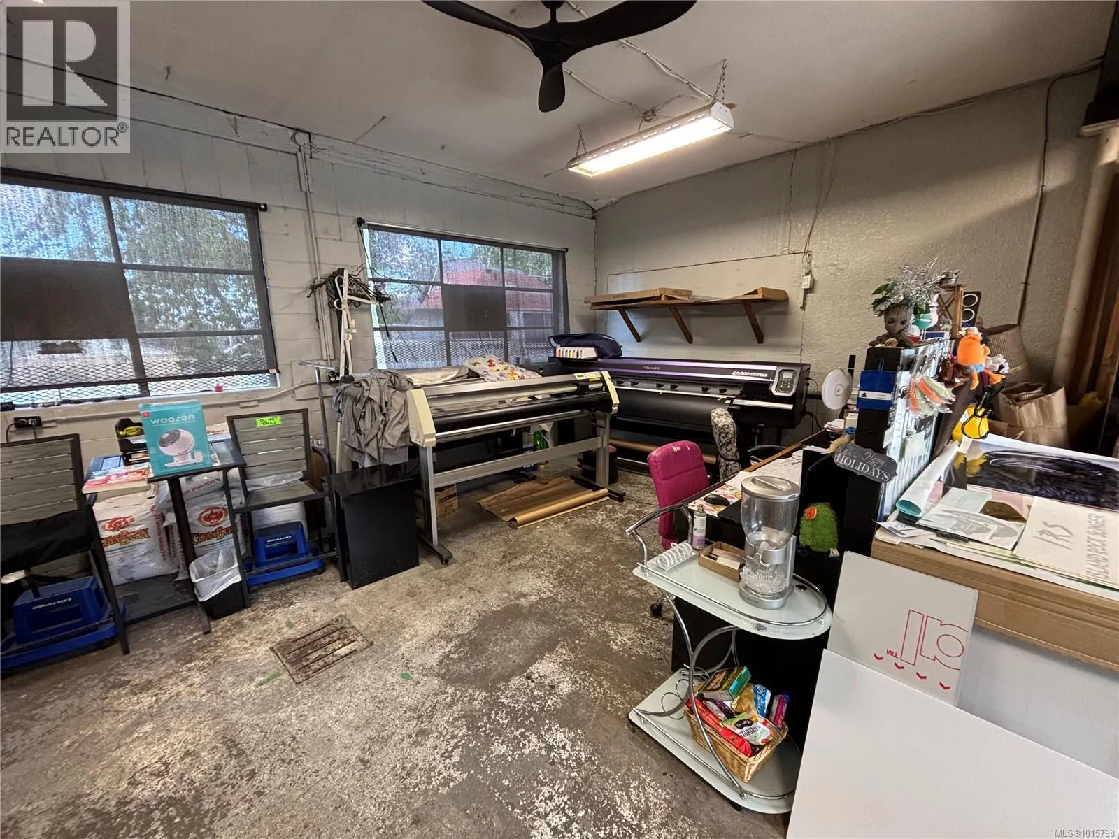 4350 10th Ave