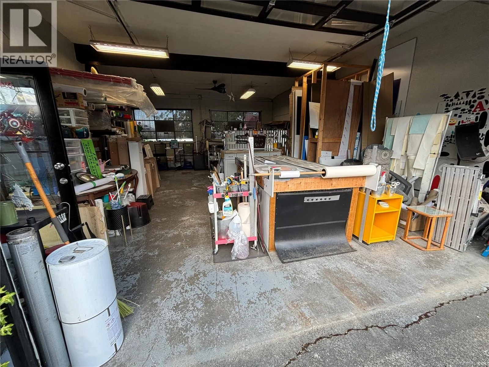 4350 10th Ave
