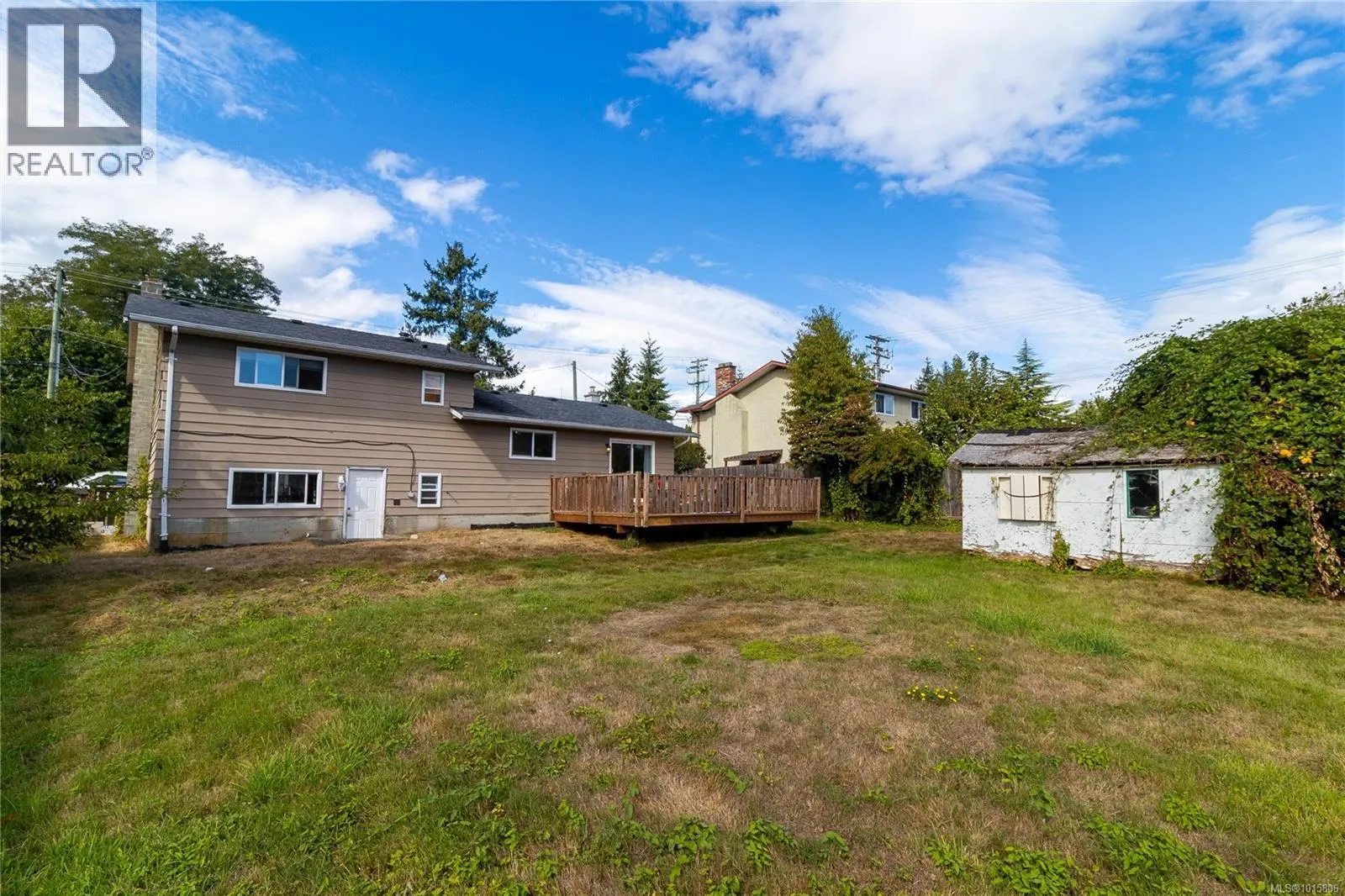 2112 Boxwood Rd