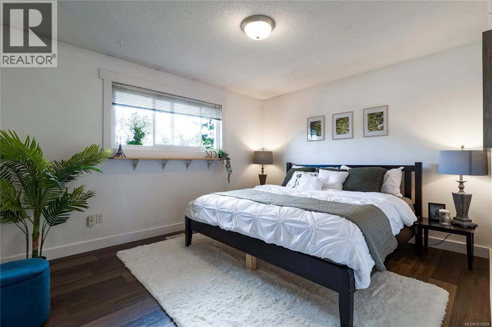2112 Boxwood Rd
