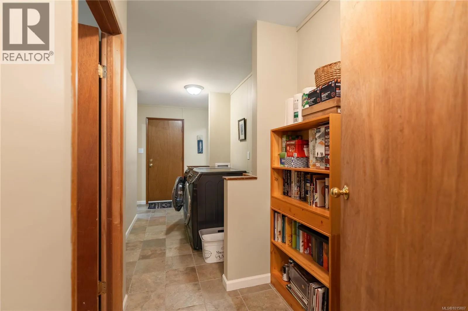 100 Viaduct Ave W