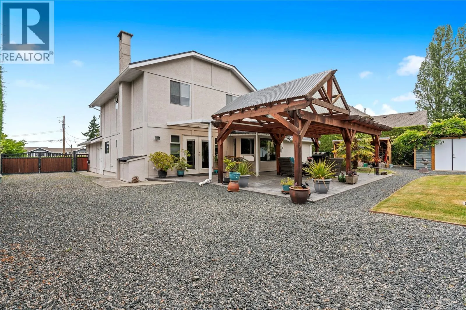 870 Cavin Rd