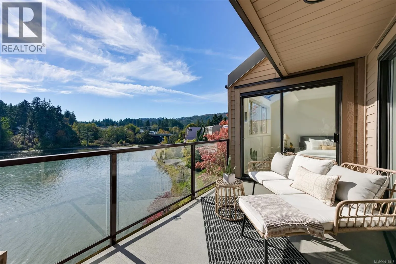 318 485 Island Hwy