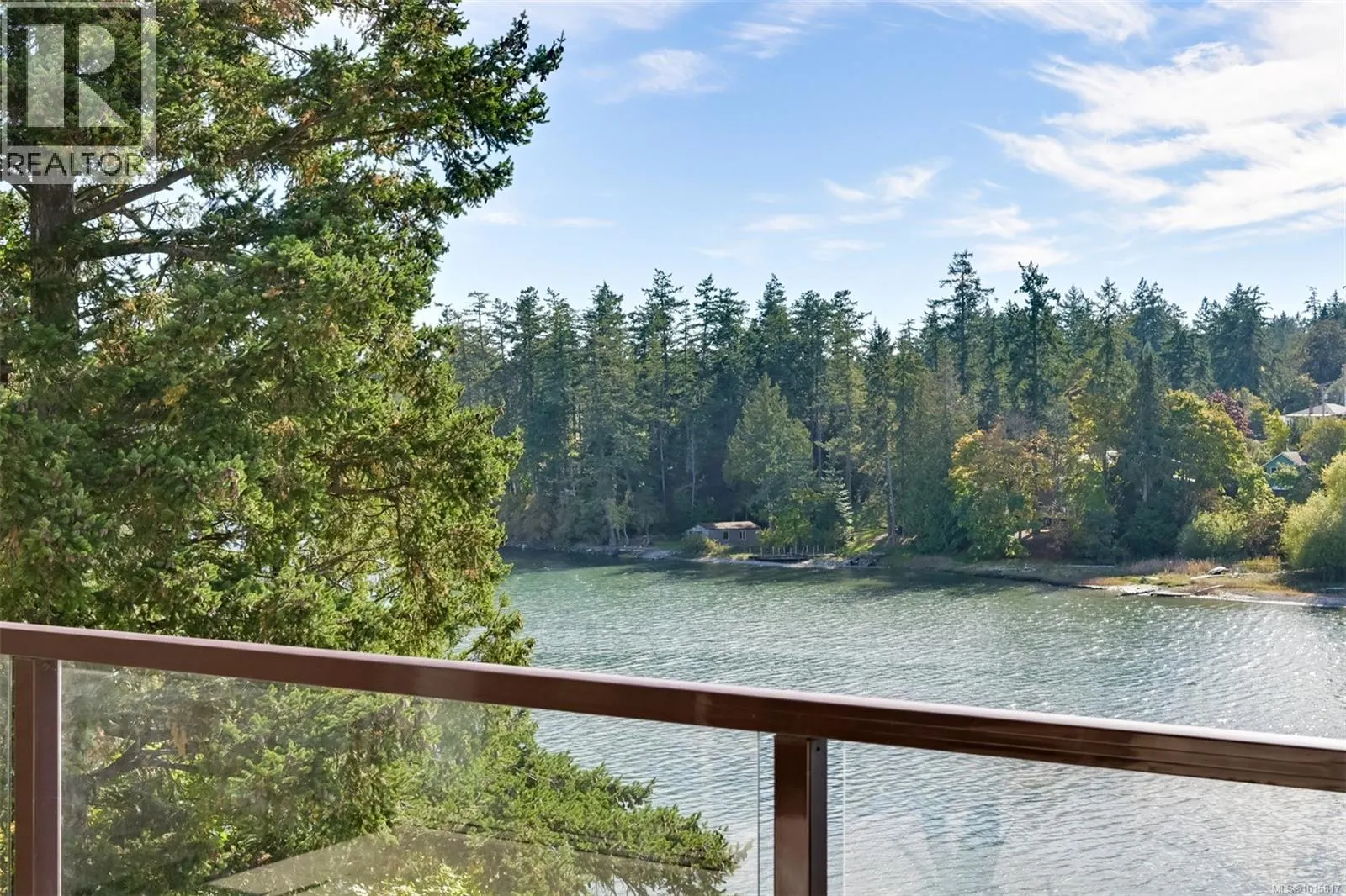 318 485 Island Hwy