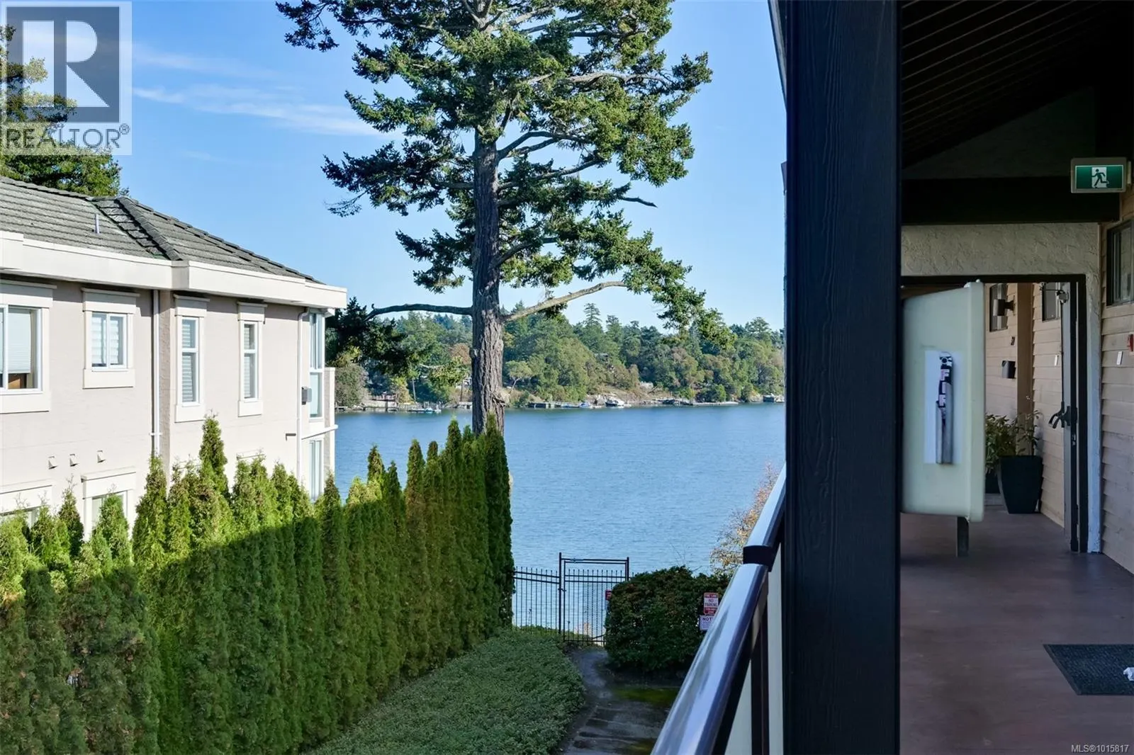 318 485 Island Hwy