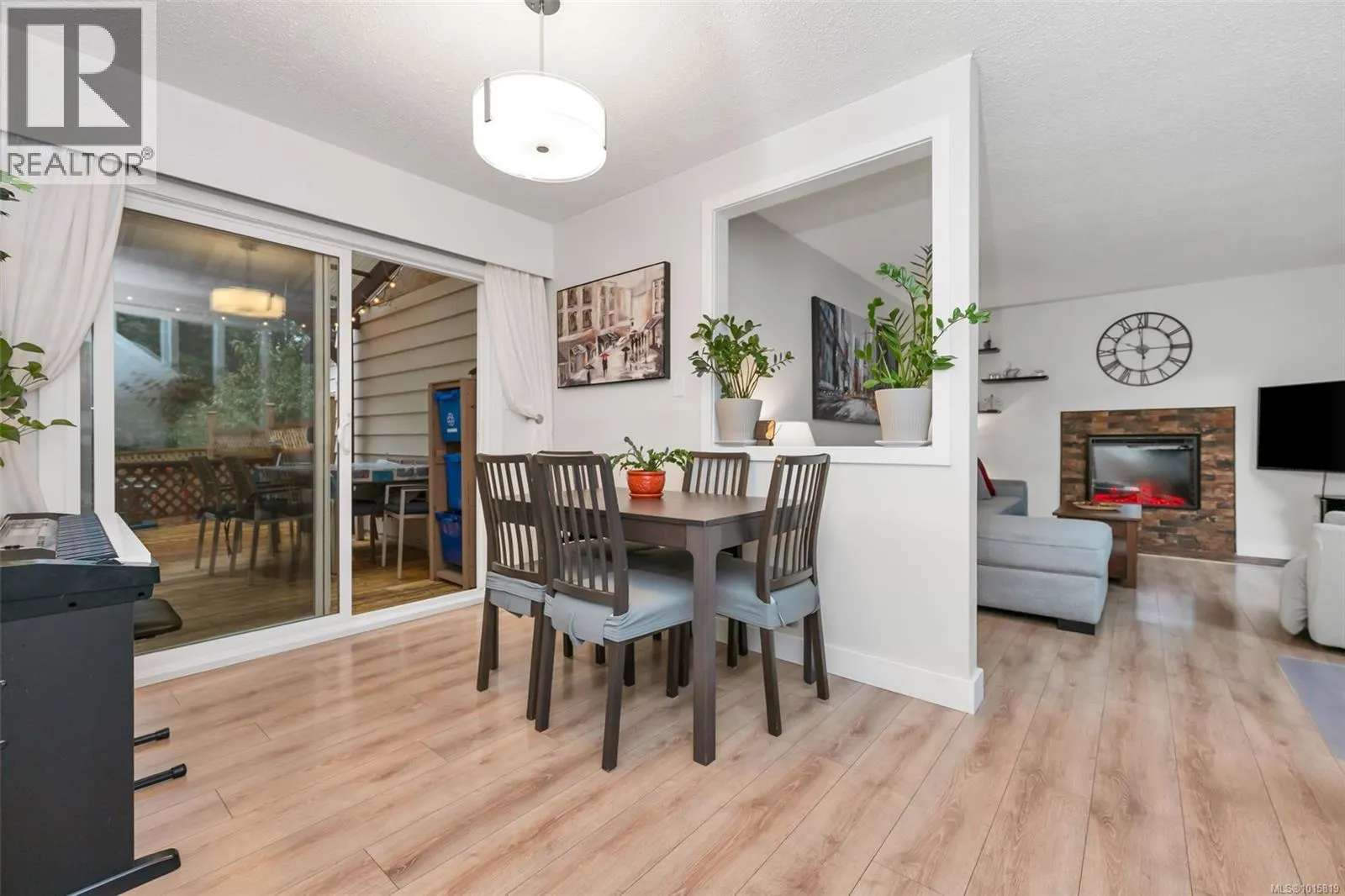 113 2860 Sooke Lake Rd
