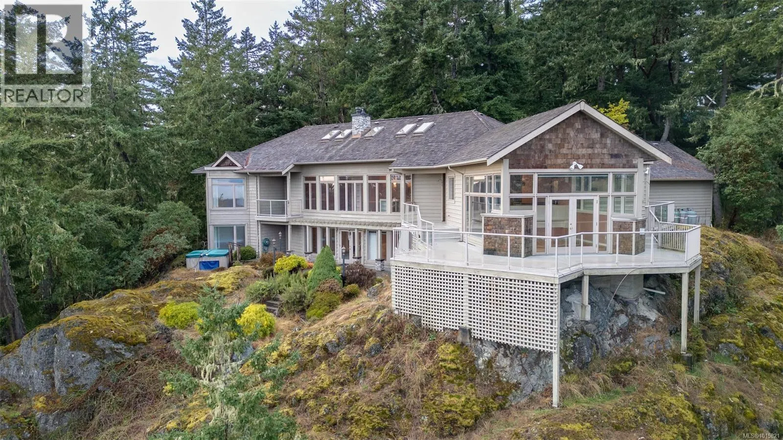 558 Wilderness Pl