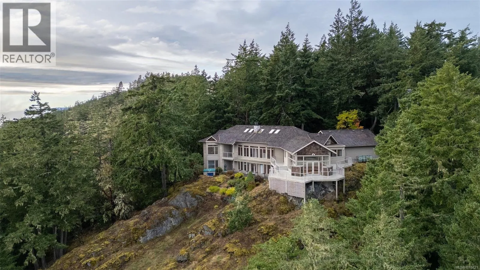 558 Wilderness Pl